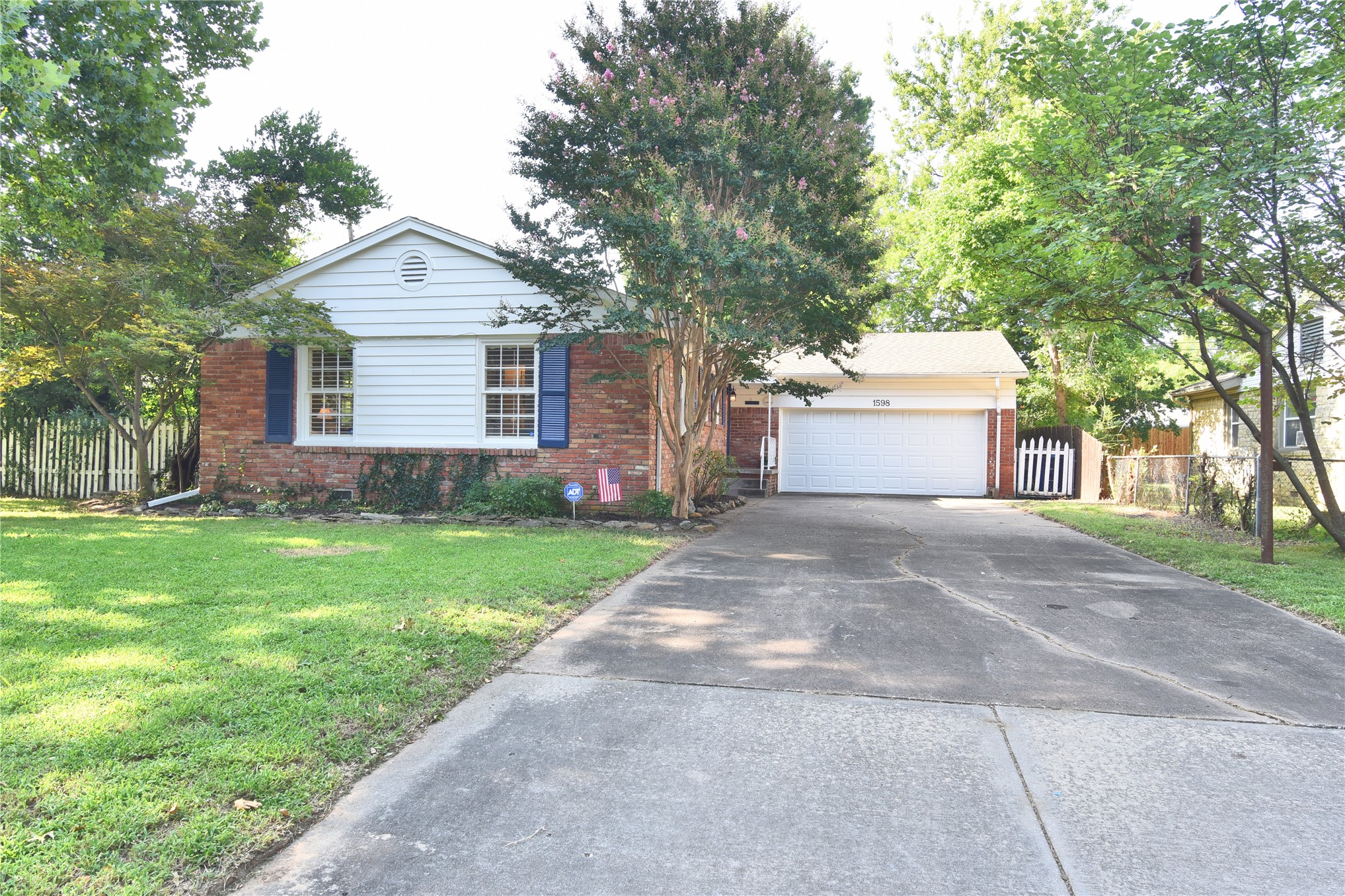 1598 E 60th Place — photo