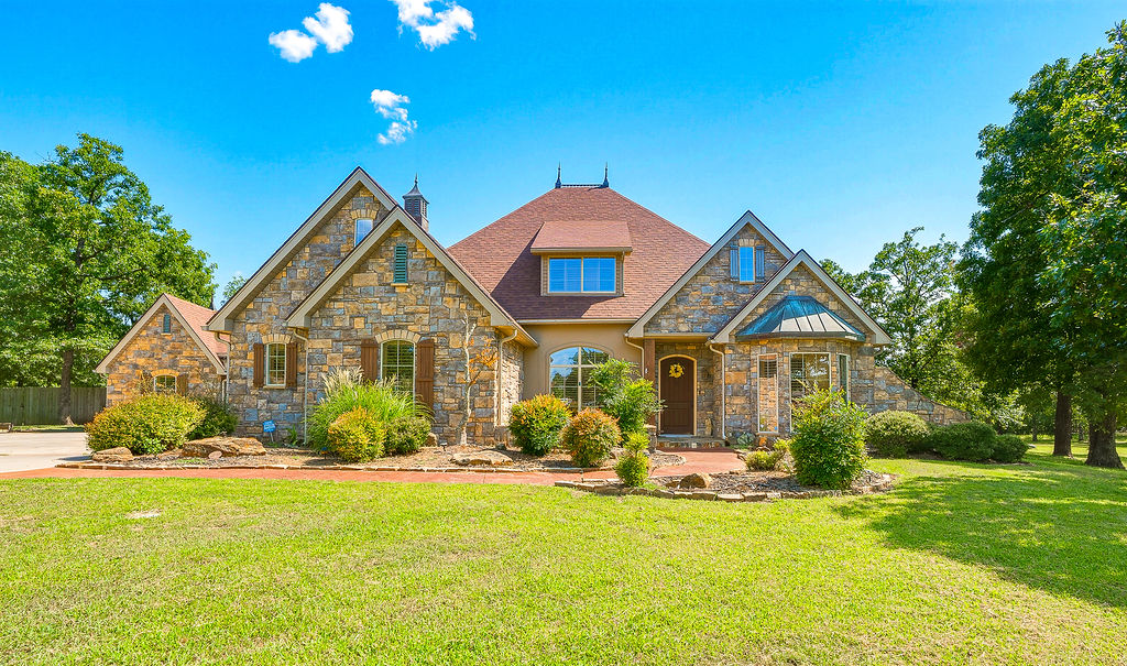 1202 Walker Circle, Ada, OK 74820 — photo 2
