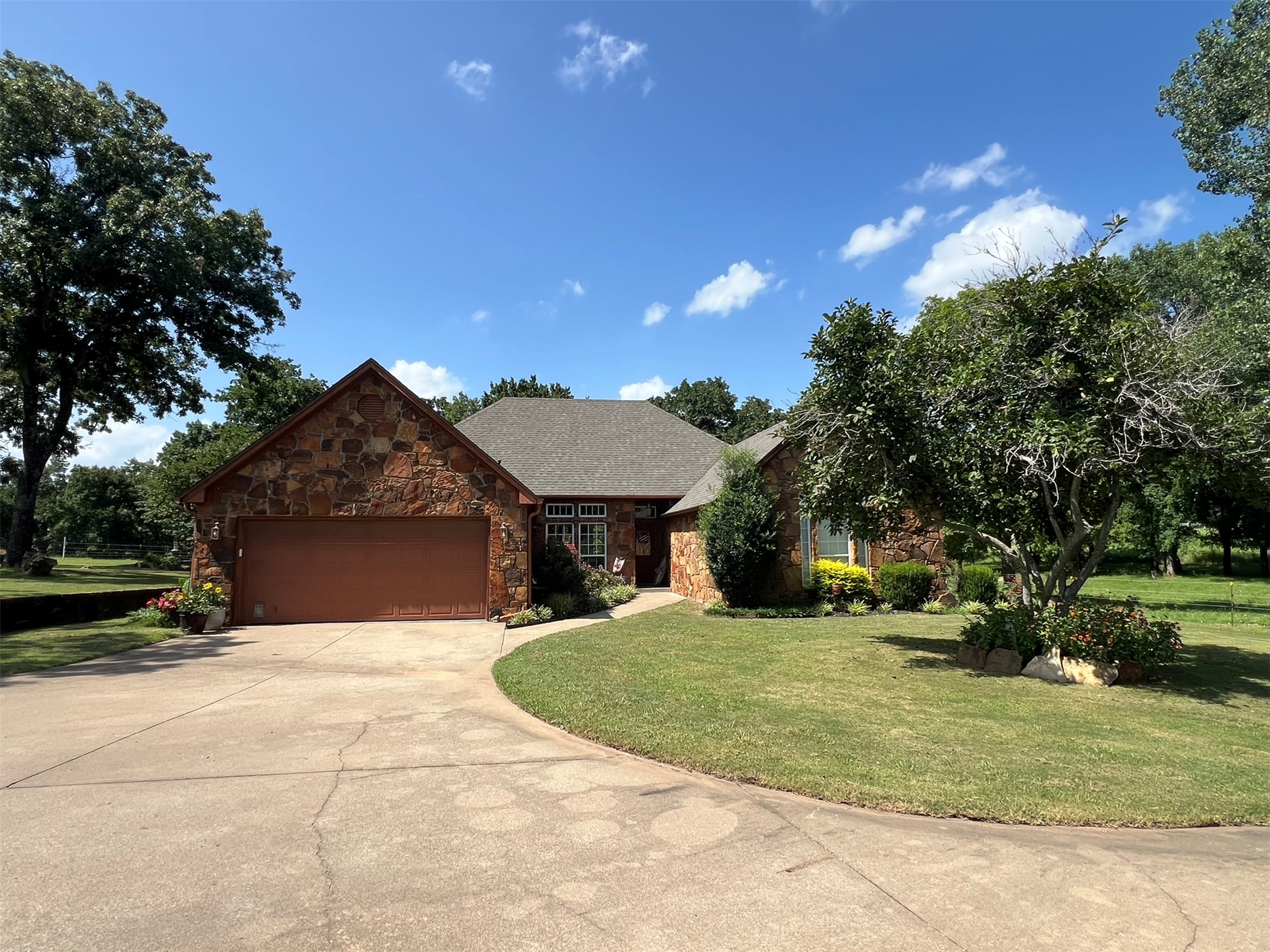 36395 Cambridge Road — photo