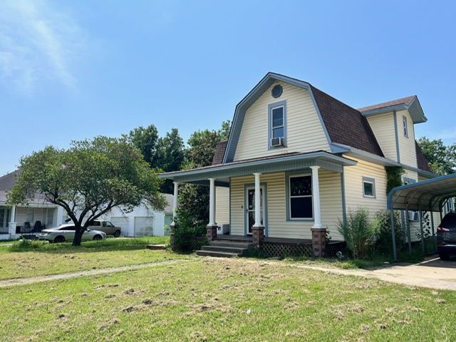1623 E Broadway Street — photo