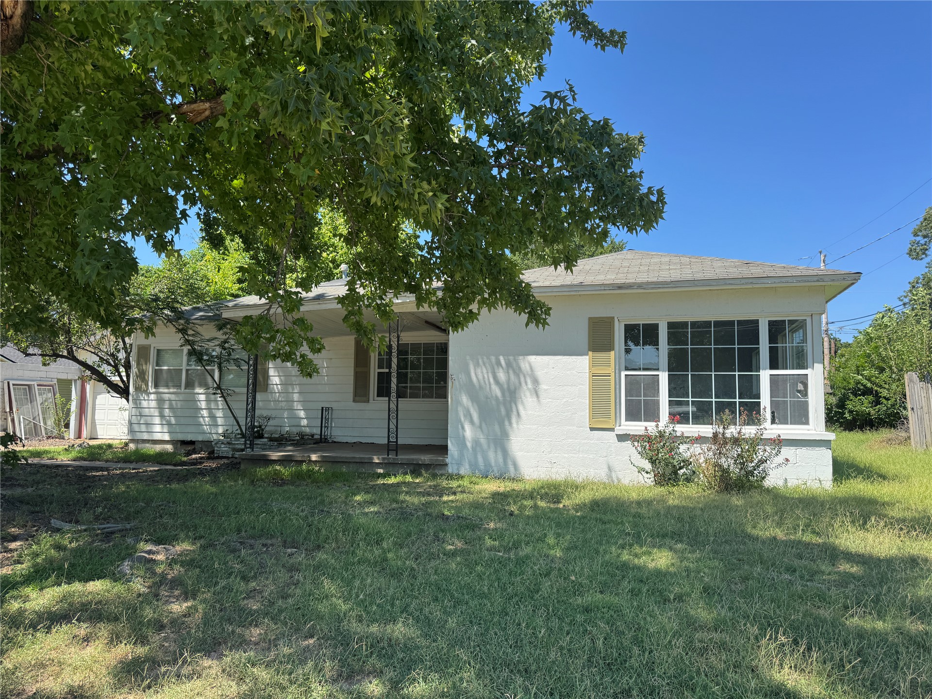 1225 E Seminole Avenue — photo