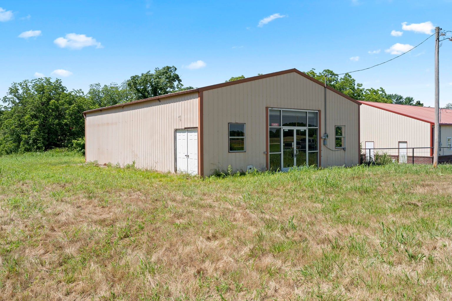 54091 E Hwy 59 — photo