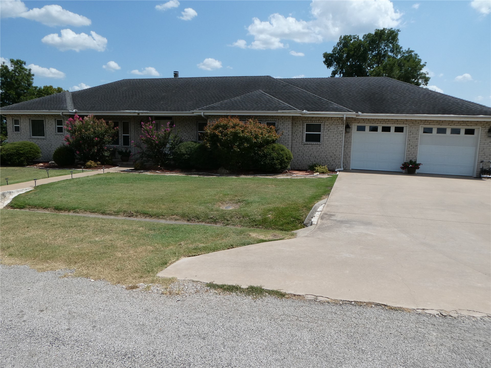 18 Aberdeen Drive — photo