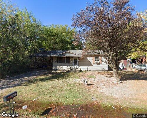 905 Louisiana Street — photo