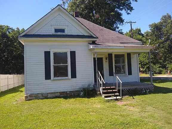 921 Columbus Street — photo