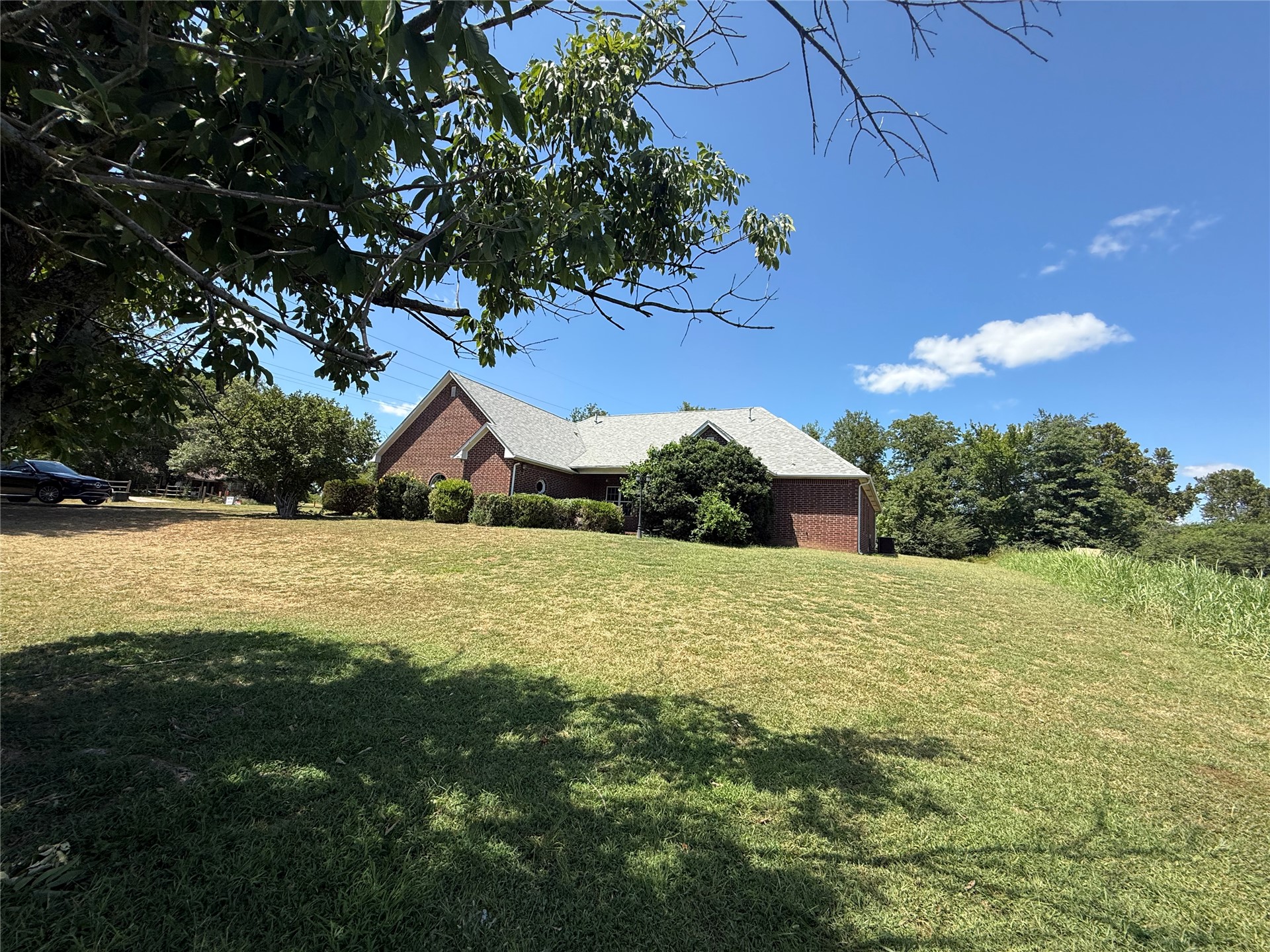 1628 N Country Club — photo