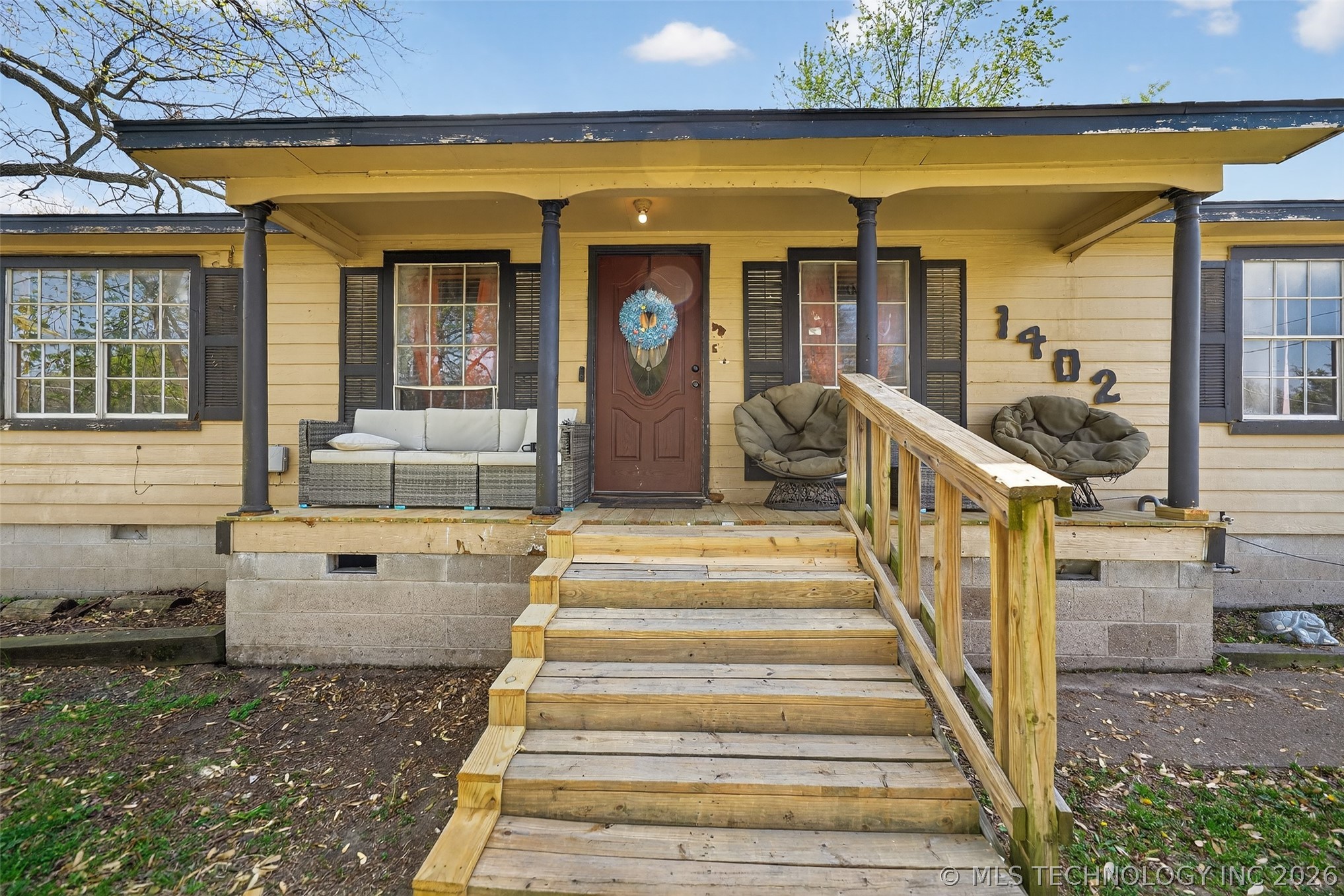 1402 E Hayes Street — photo