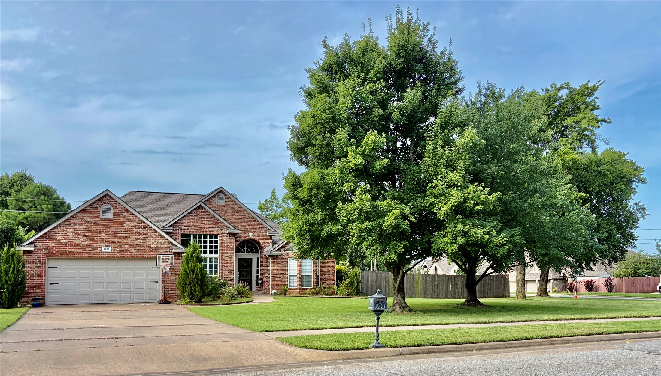 1217 W Granger Street — photo