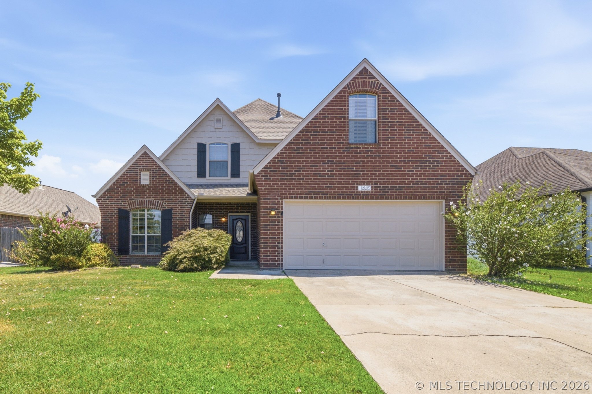 1225 E Canton Street — photo