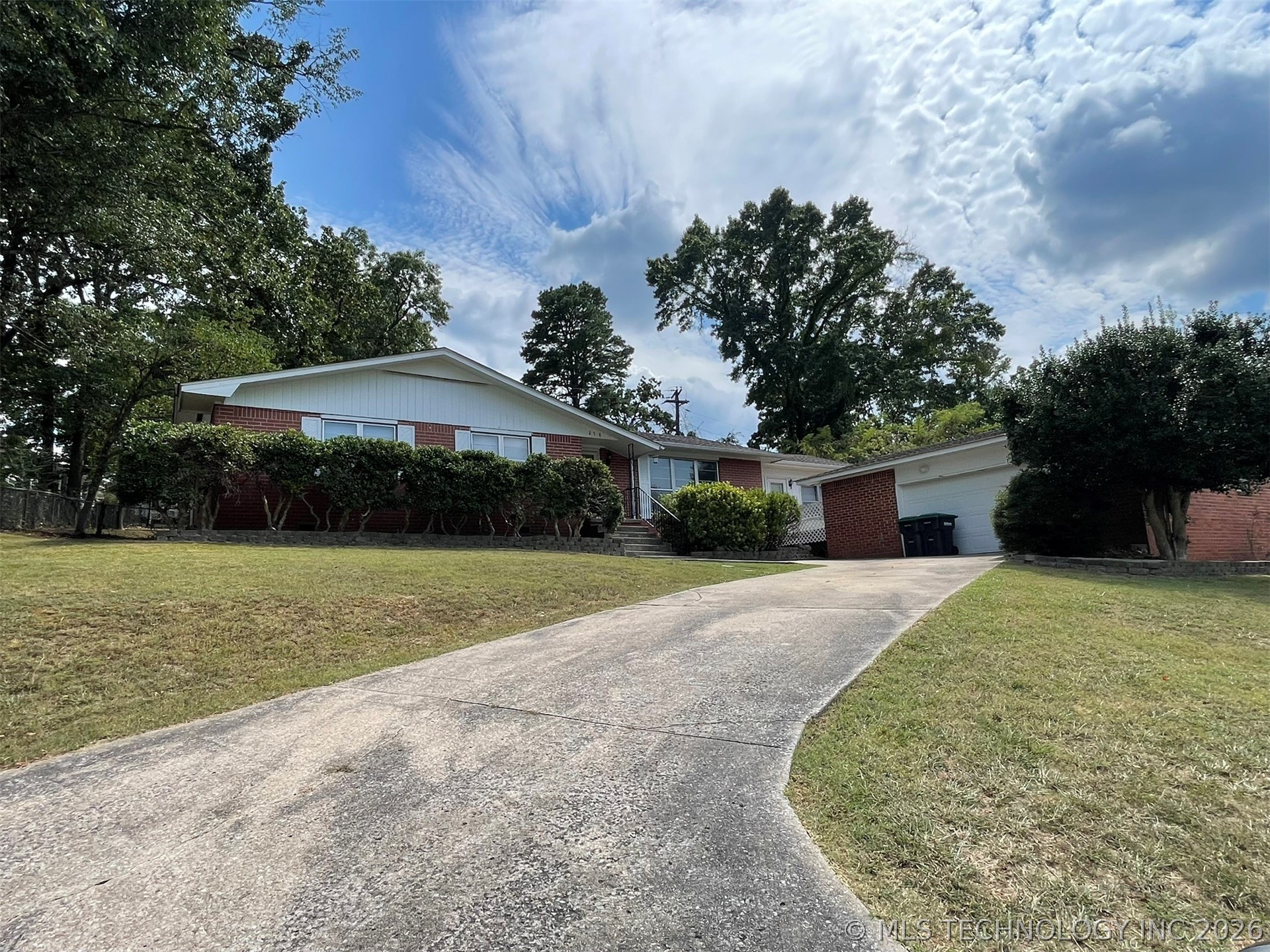 278 Hickory Drive — photo