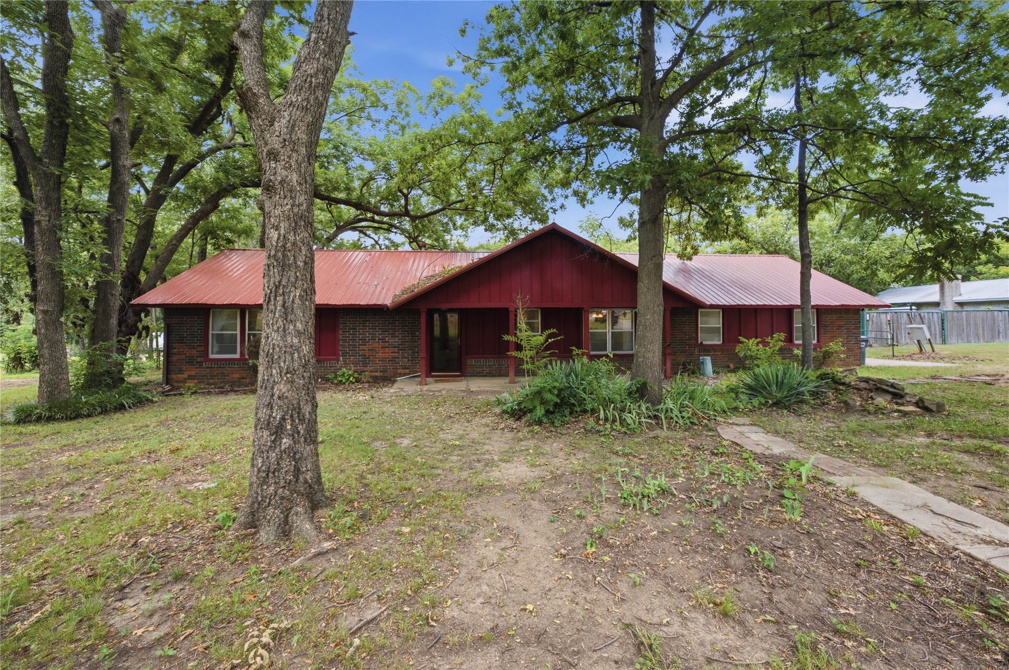13925 E Crestview Road — photo