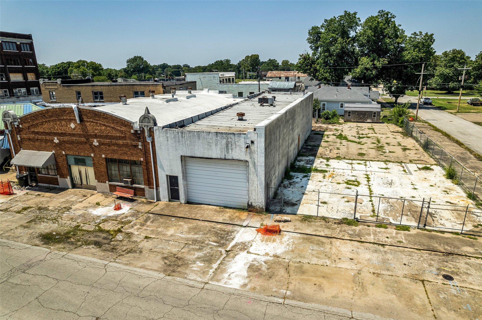 110 N Okmulgee Avenue — photo