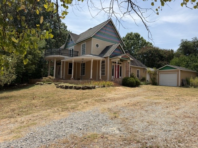 3075 Sawmill Road — photo