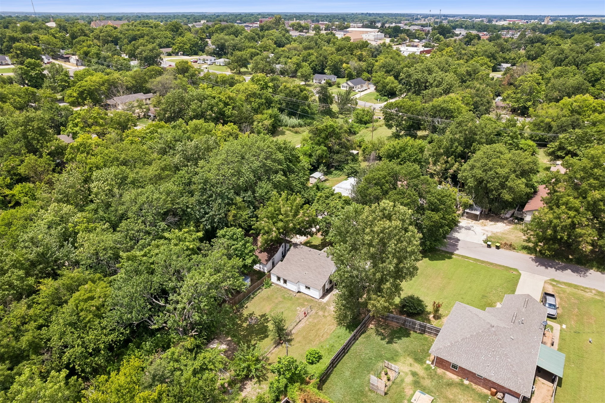 417 E 17th Street, Ada, OK 74820 — photo 2