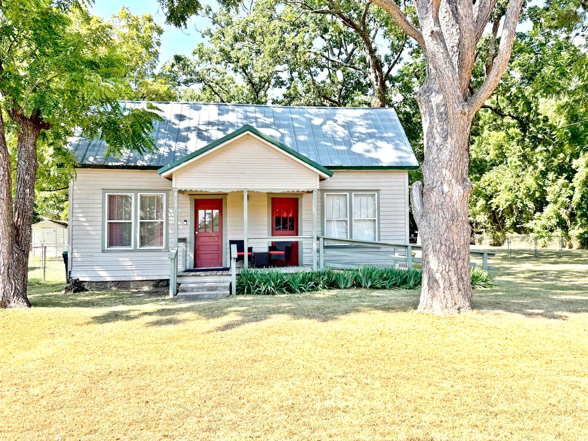 420 W Allen Road — photo
