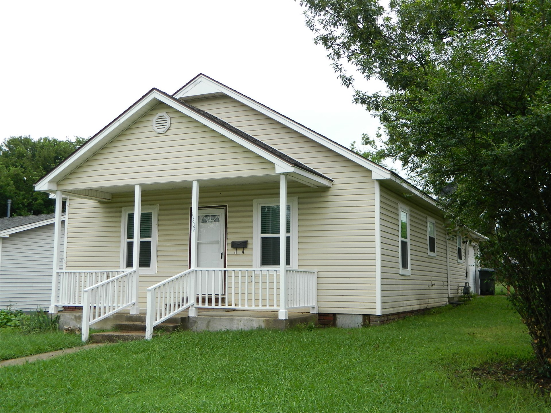 1302 Exchange Street — photo