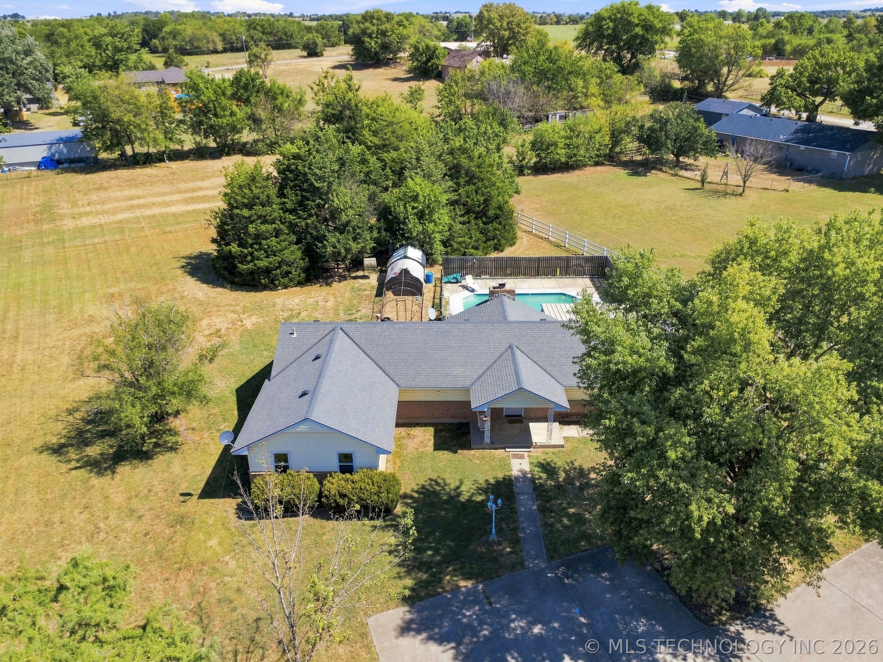 395870 W 3010 Drive — photo