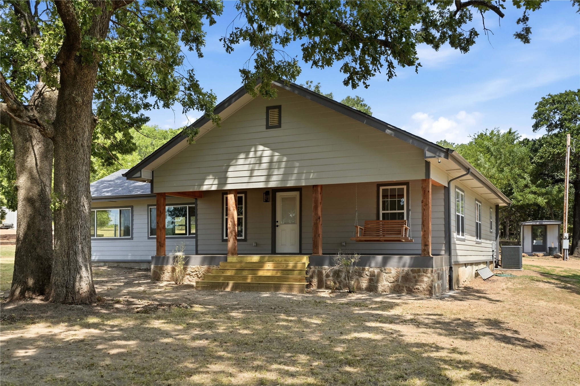 430026 E 1110 Road — photo