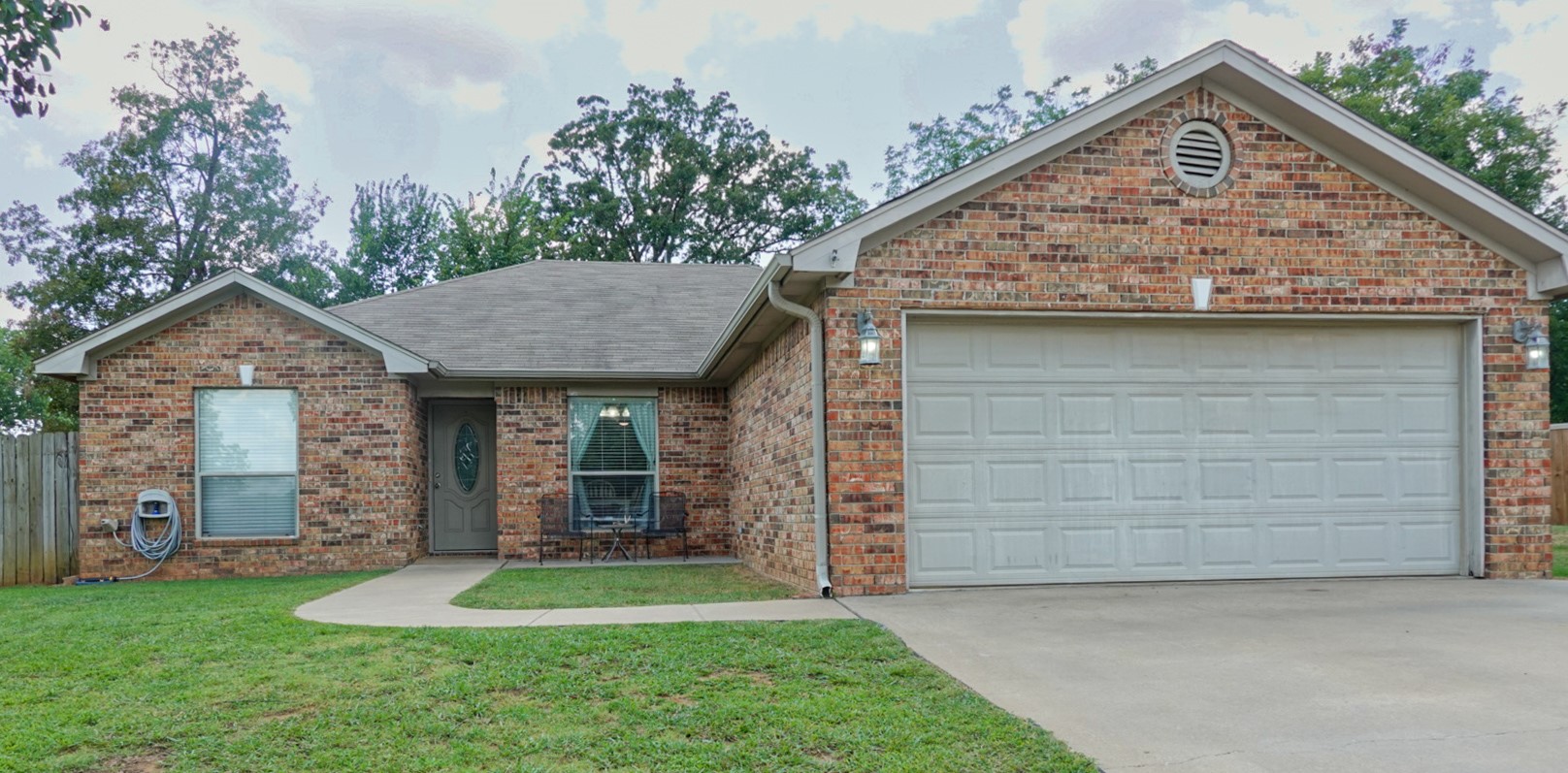5403 Roadrunner Court — photo