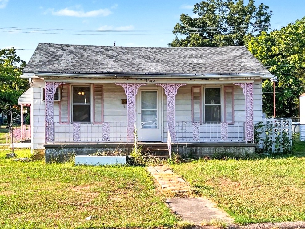 1602 N Aberdeen Street — photo