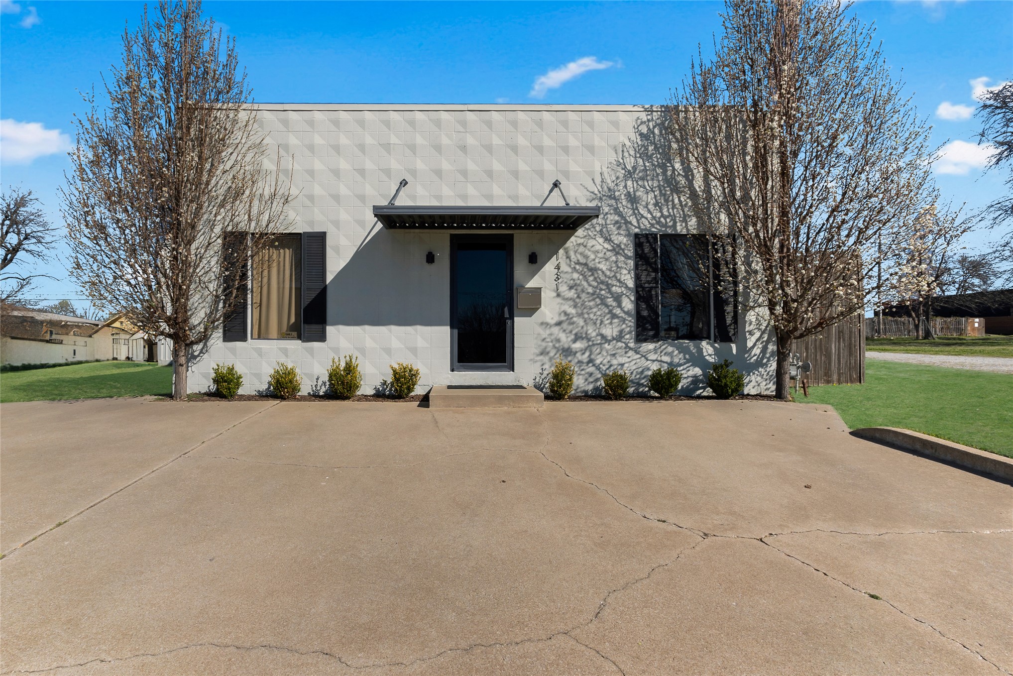 1431 E 3rd Street — photo
