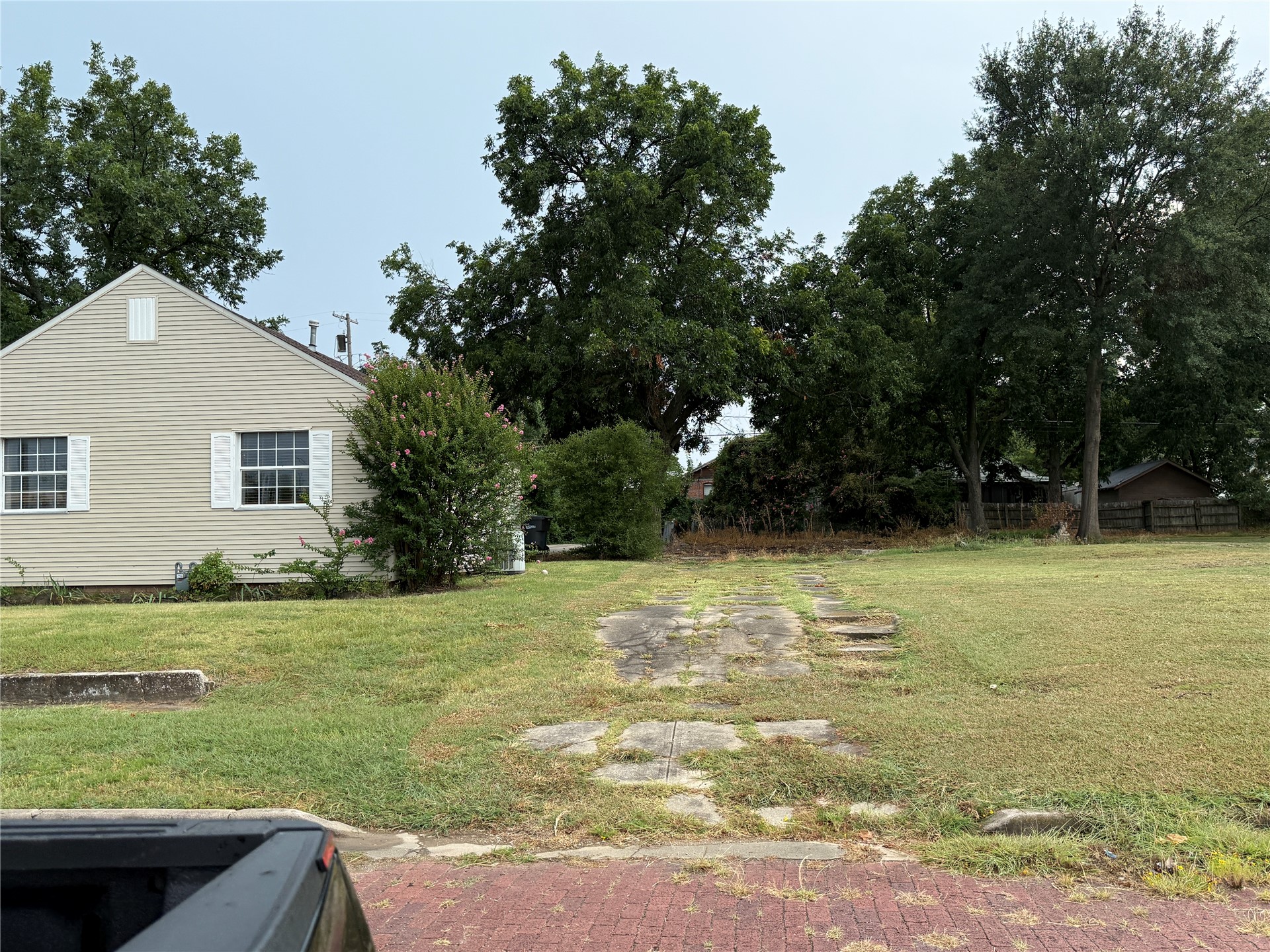 1408 W Broadway Street — photo