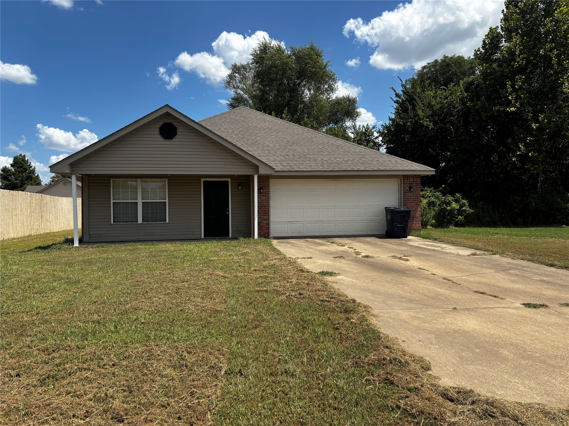 1519 Cherokee Trail — photo