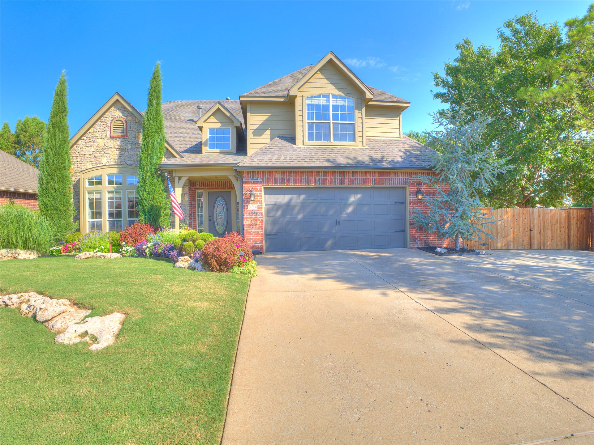 304 E Wichita Street — photo