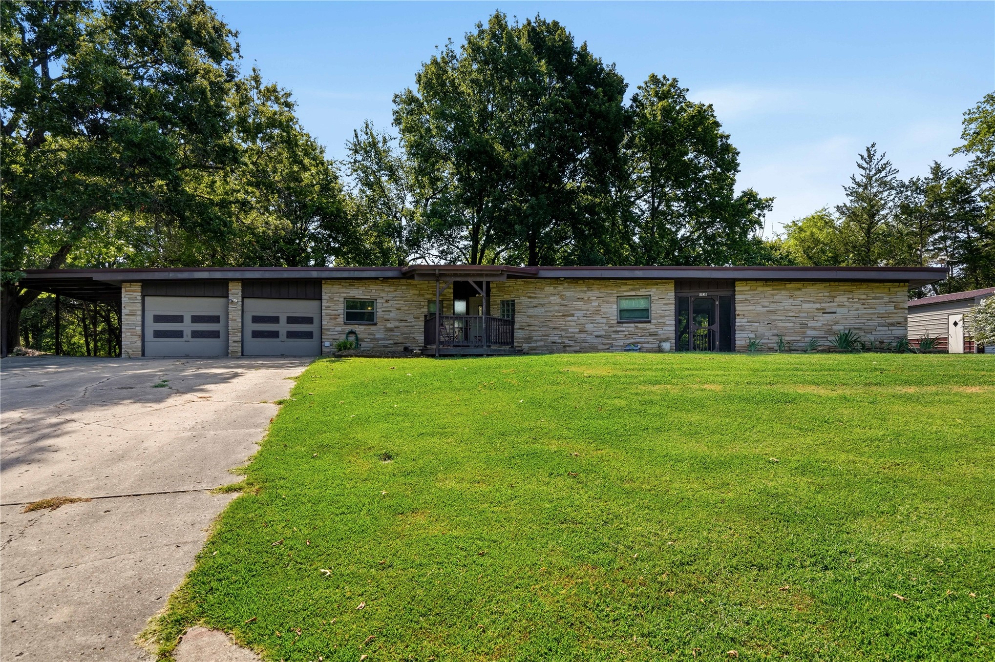 1513 Bowden — photo