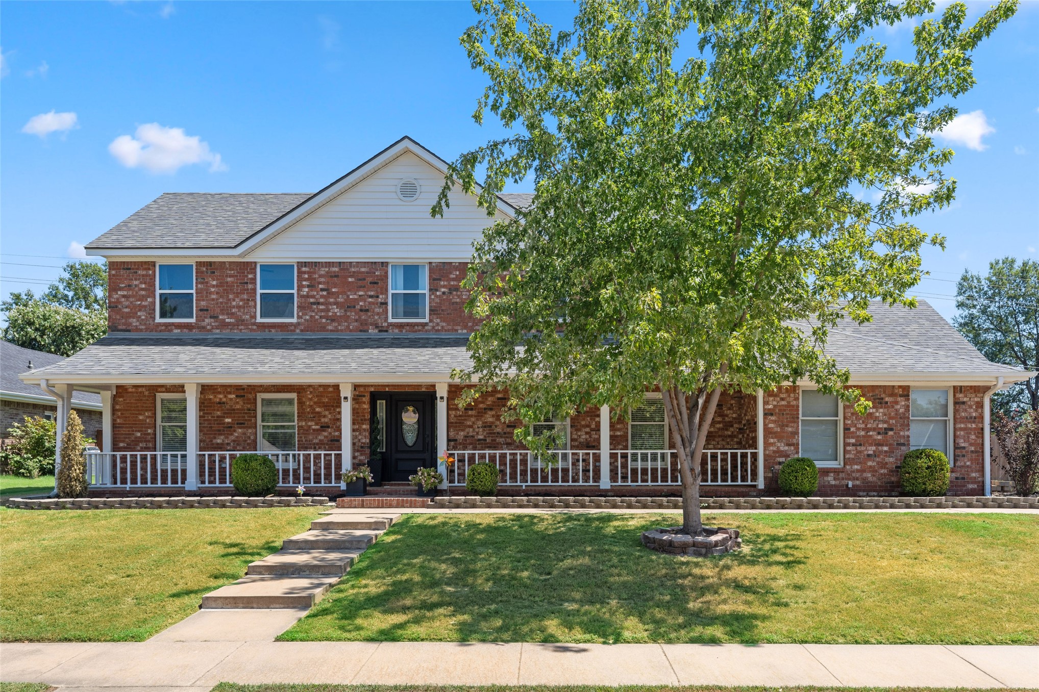 2624 Montrose Drive — photo