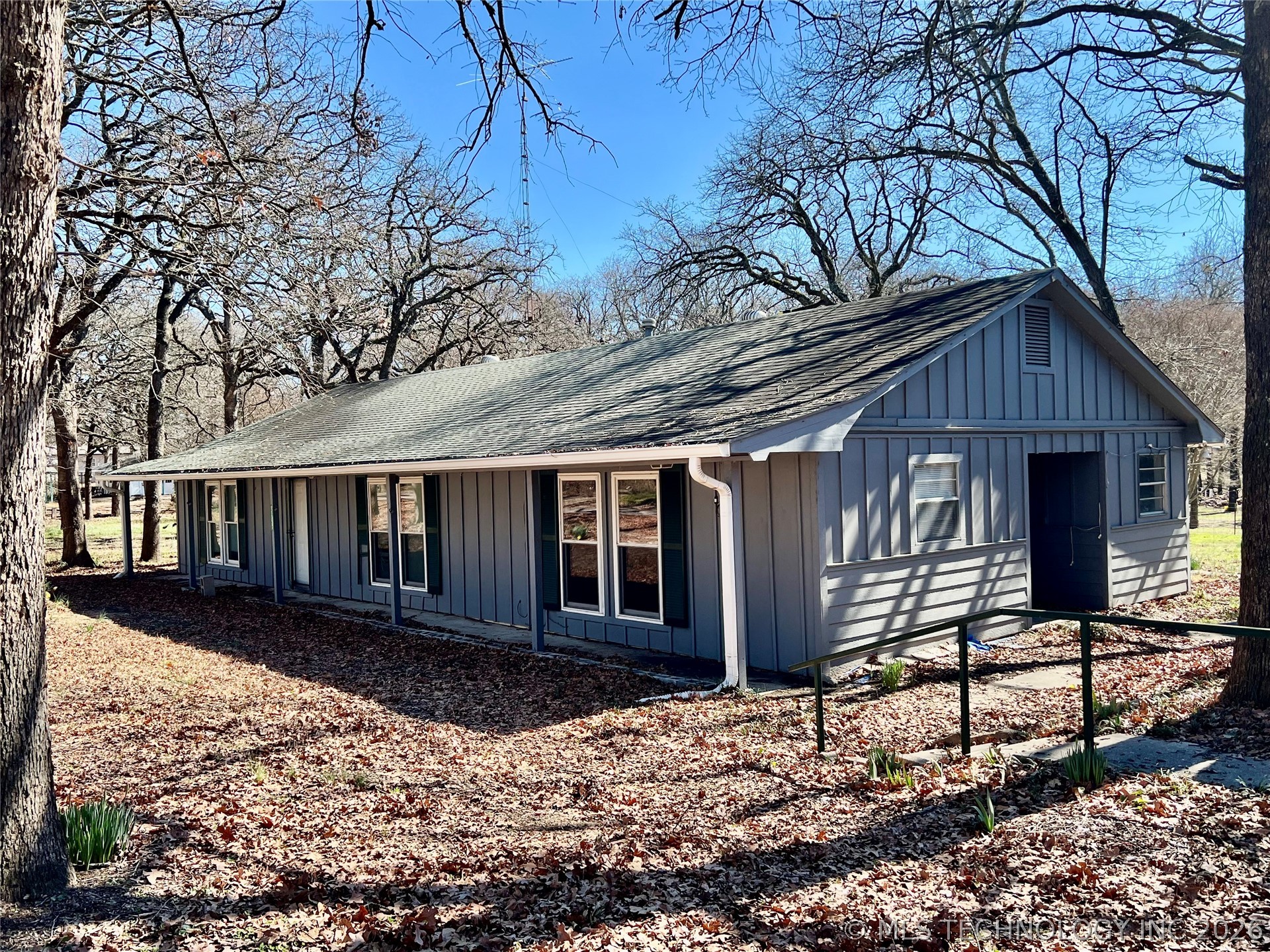 11337 Johnson Drive — photo
