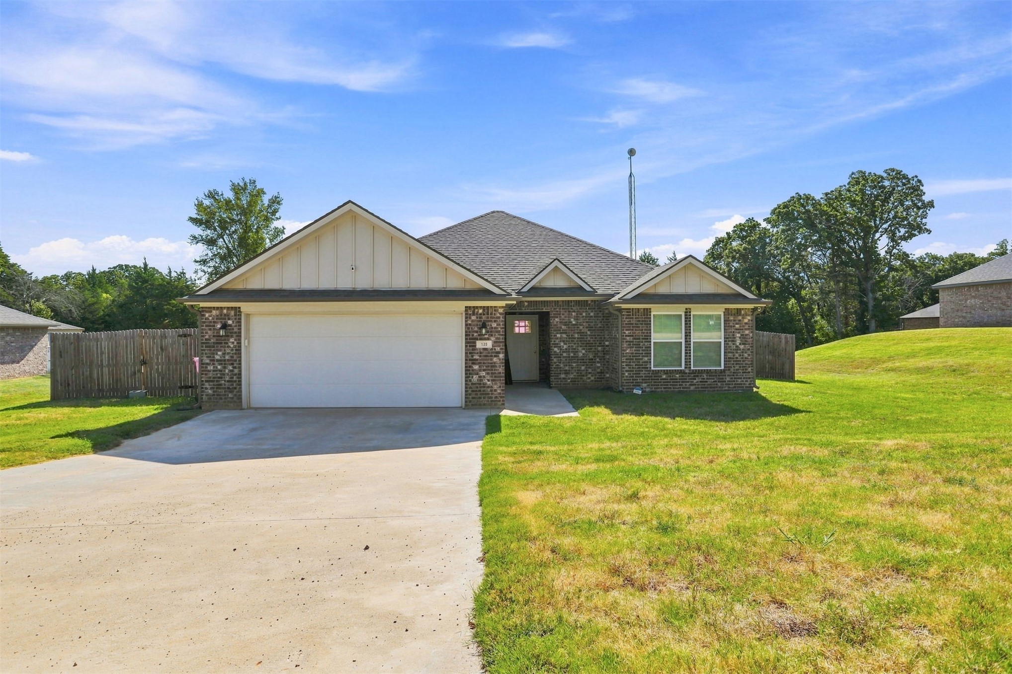 125 Rawlings Road — photo