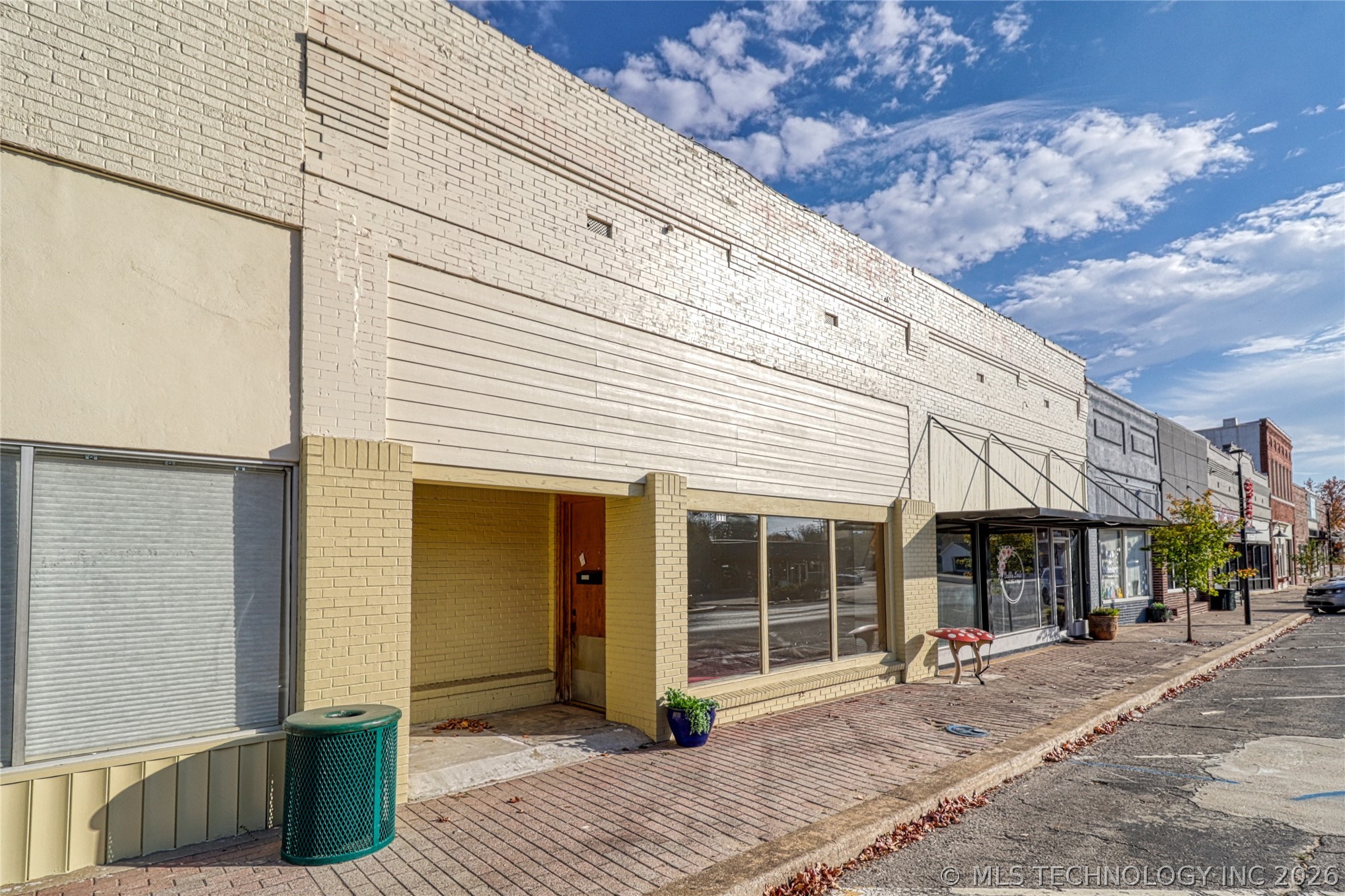 111 S Main — photo
