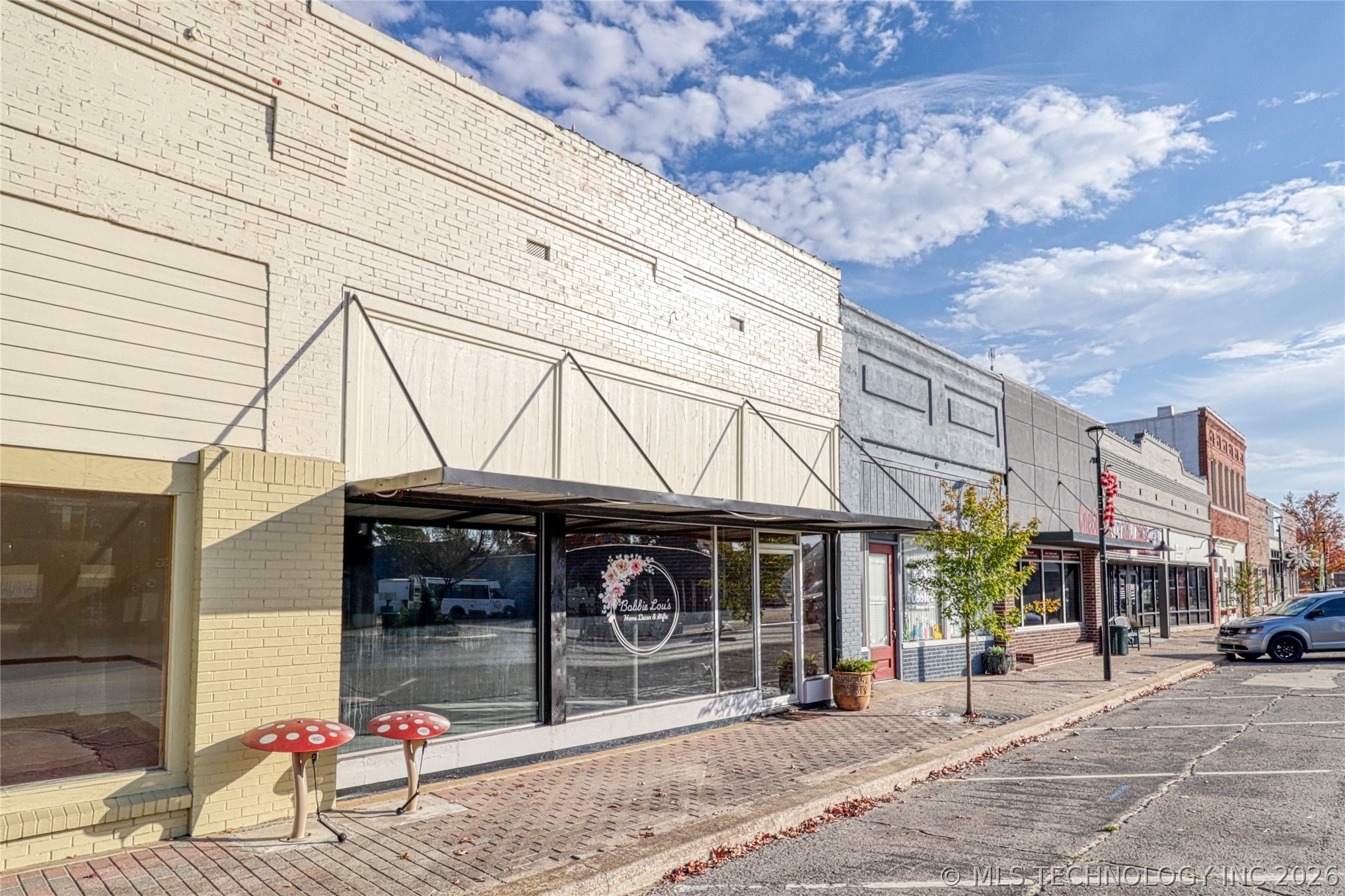 115 S Main Street — photo
