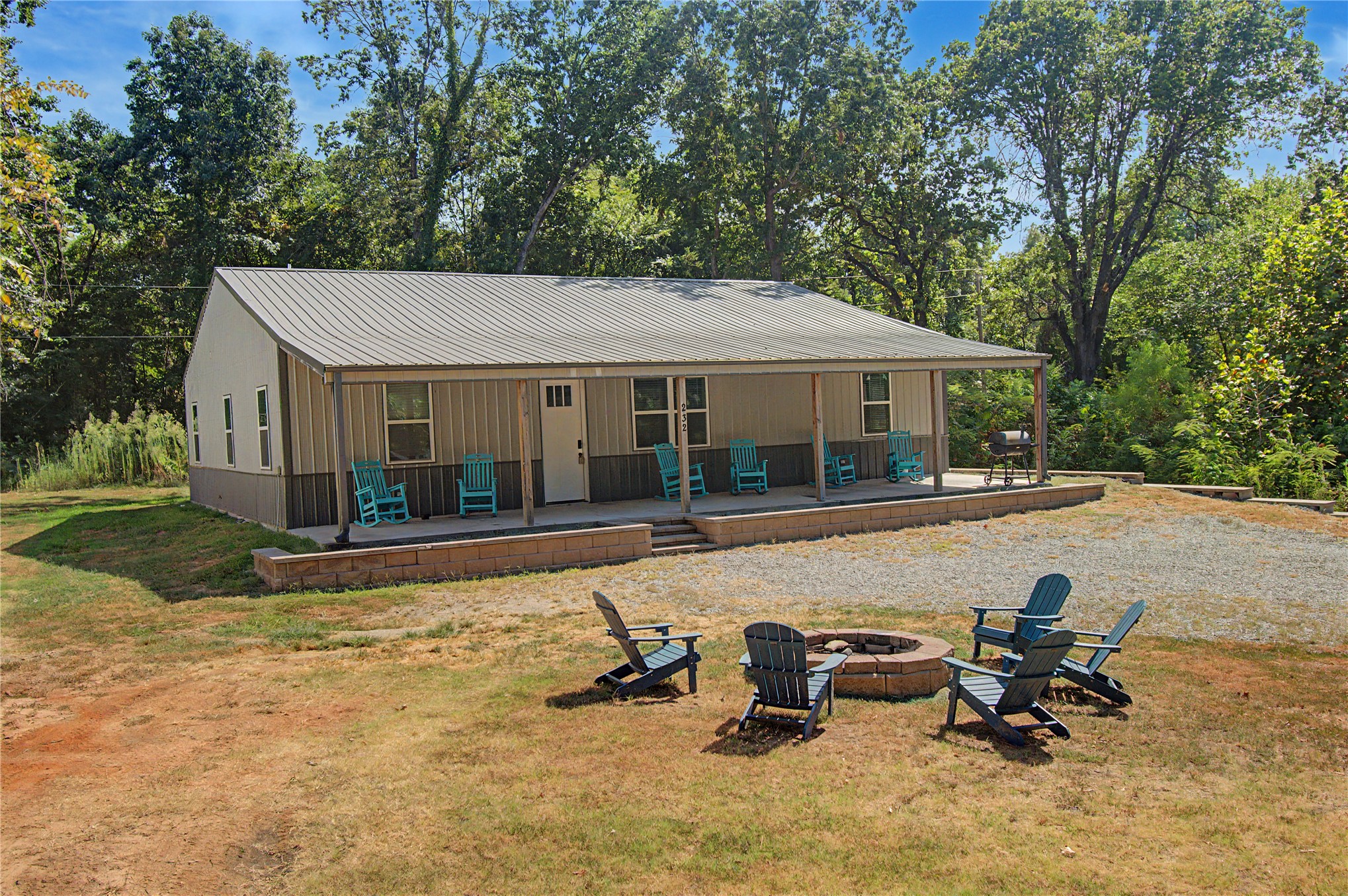 232 Oak Hollow Road — photo