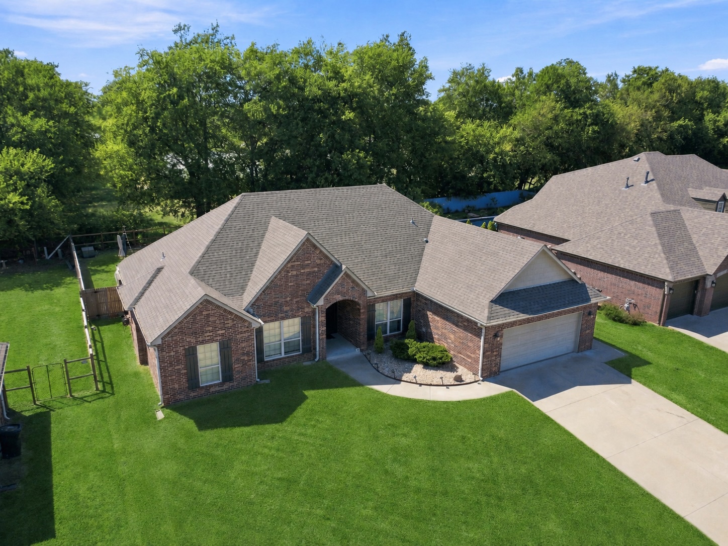 8335 Overlook Trail — photo