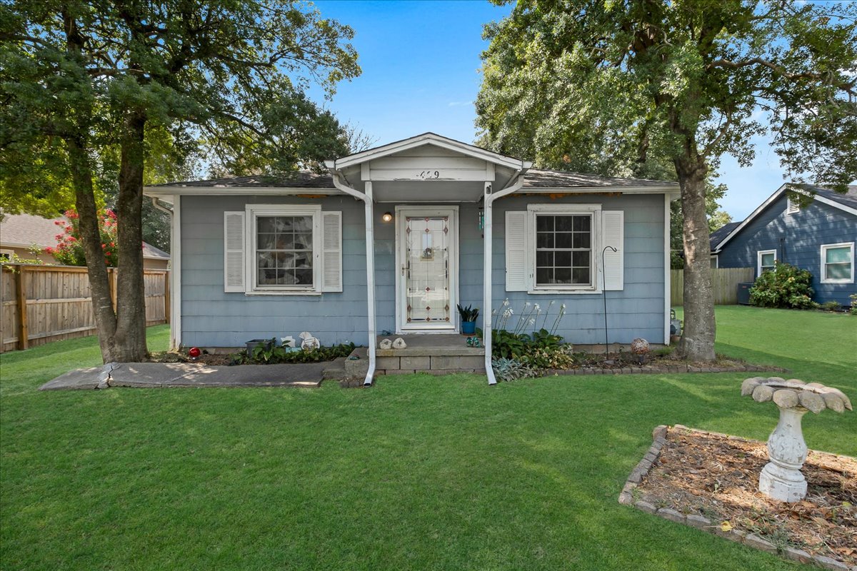 409 E Freeport Street — photo