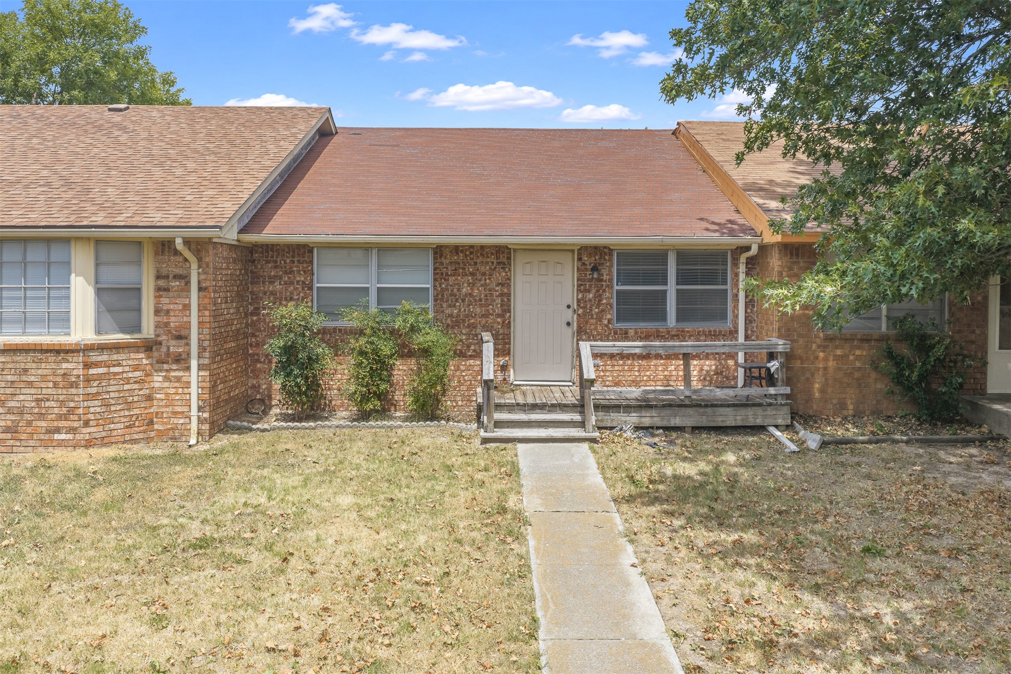 1419 N Stoneridge Manor — photo