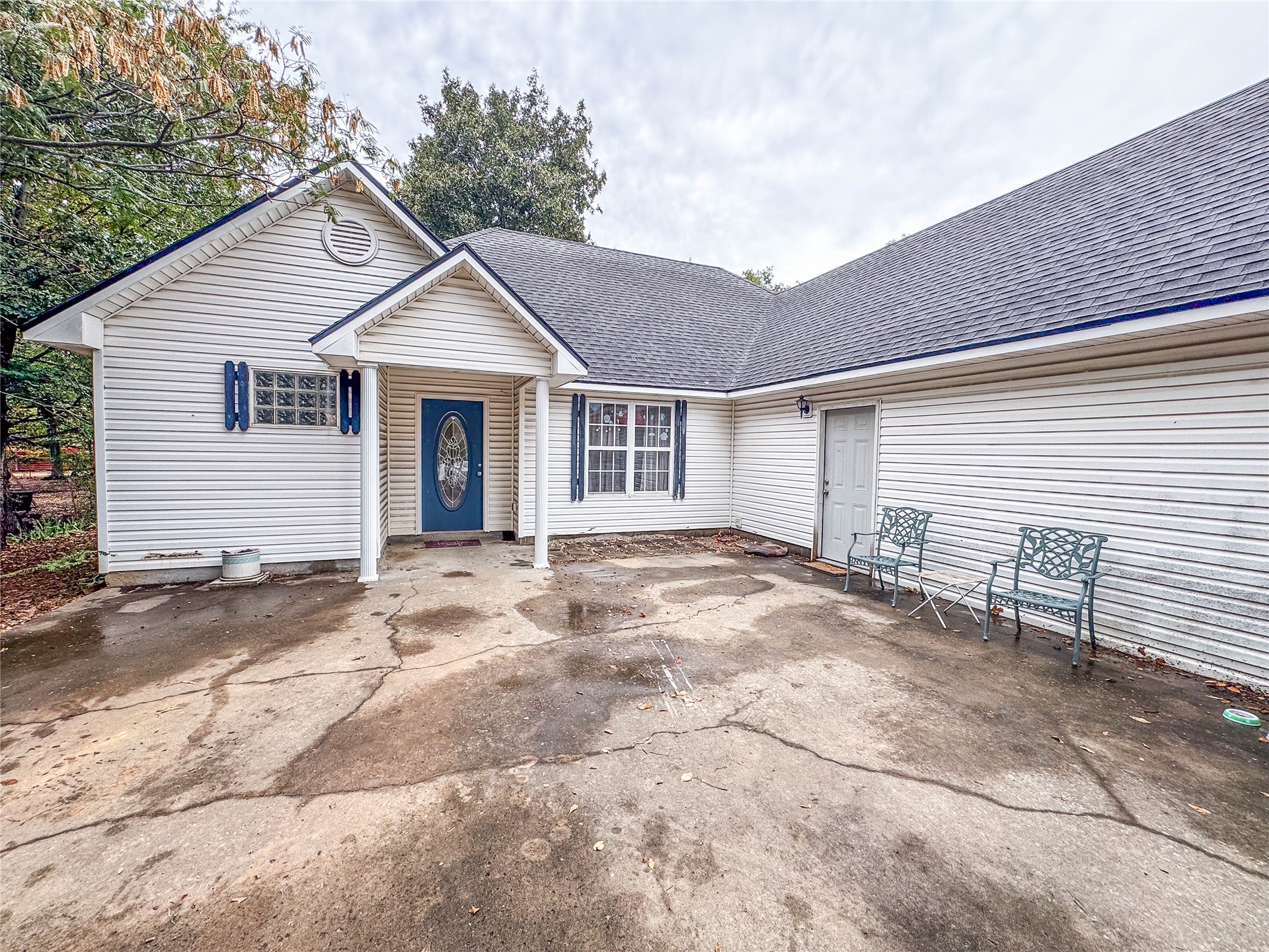 70 W Hutson Street — photo