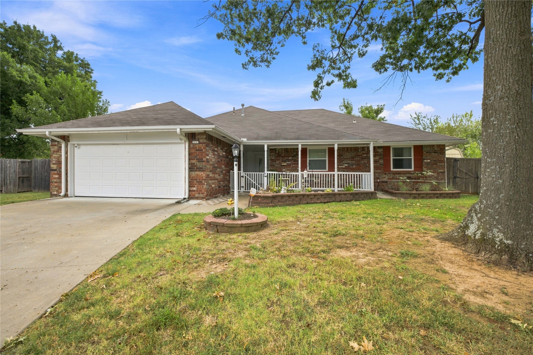 2601 W Joliet Court — photo