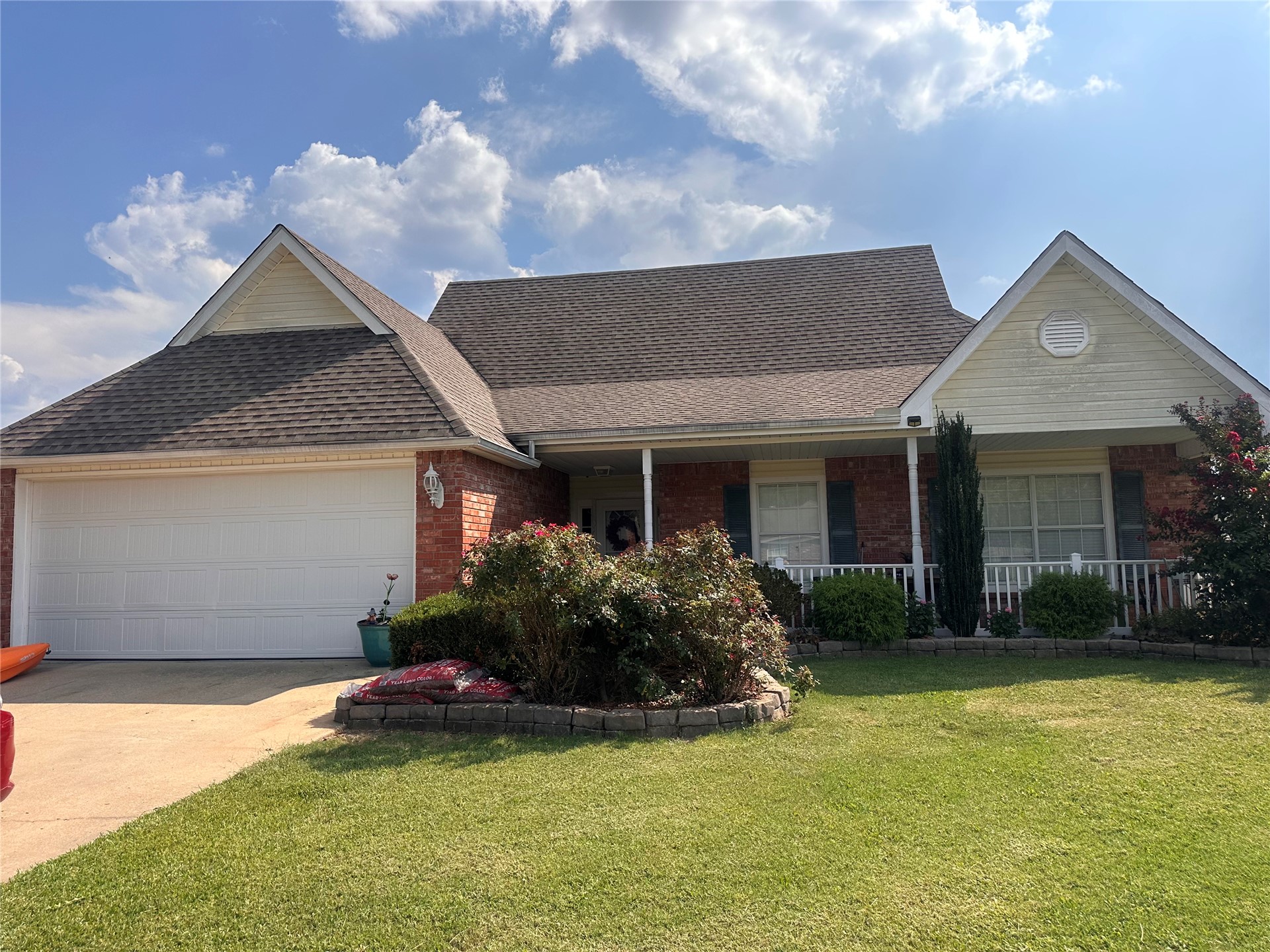 1209 Crystal Lane — photo