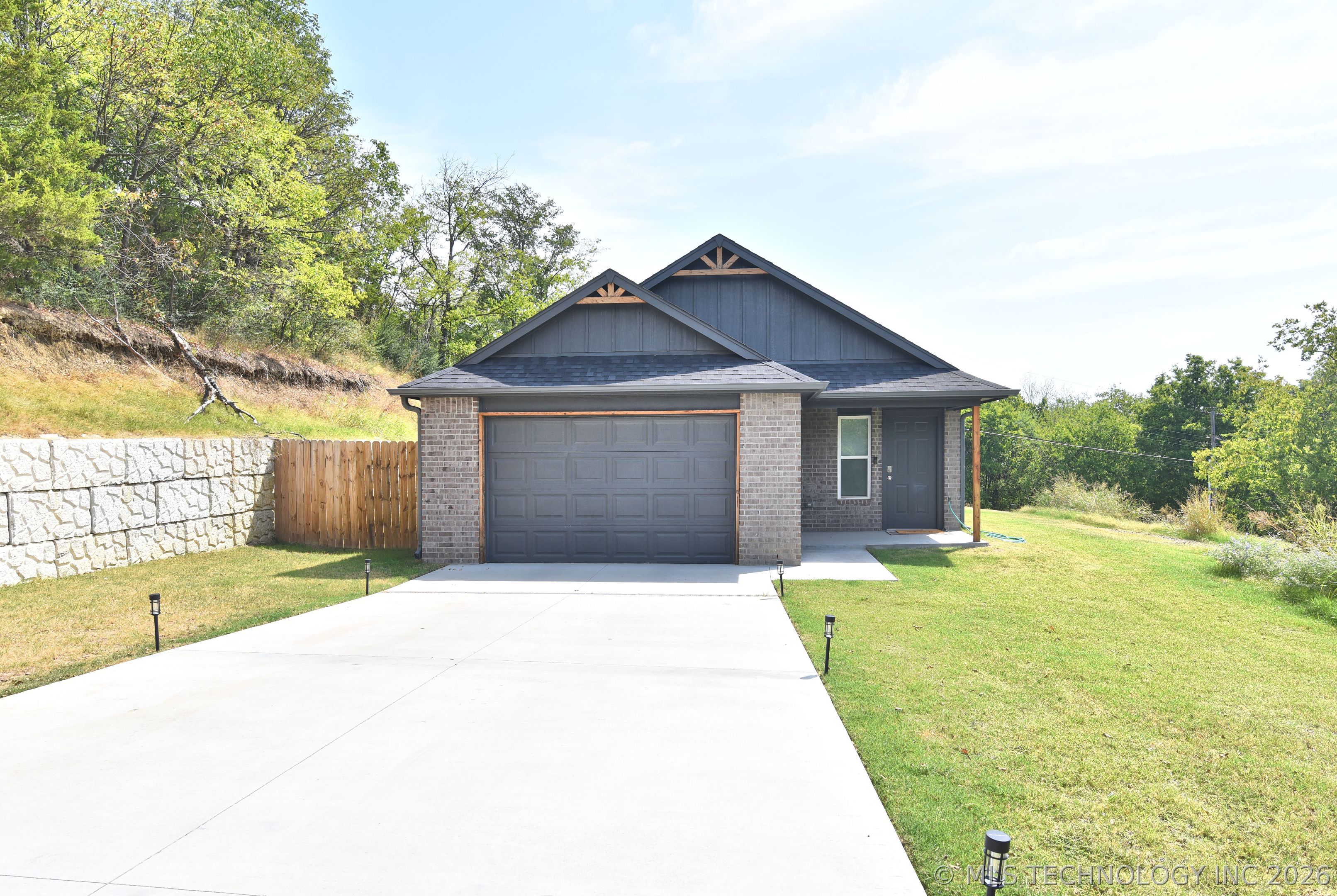 Home in Sapulpa, OK 74066 — photo 2
