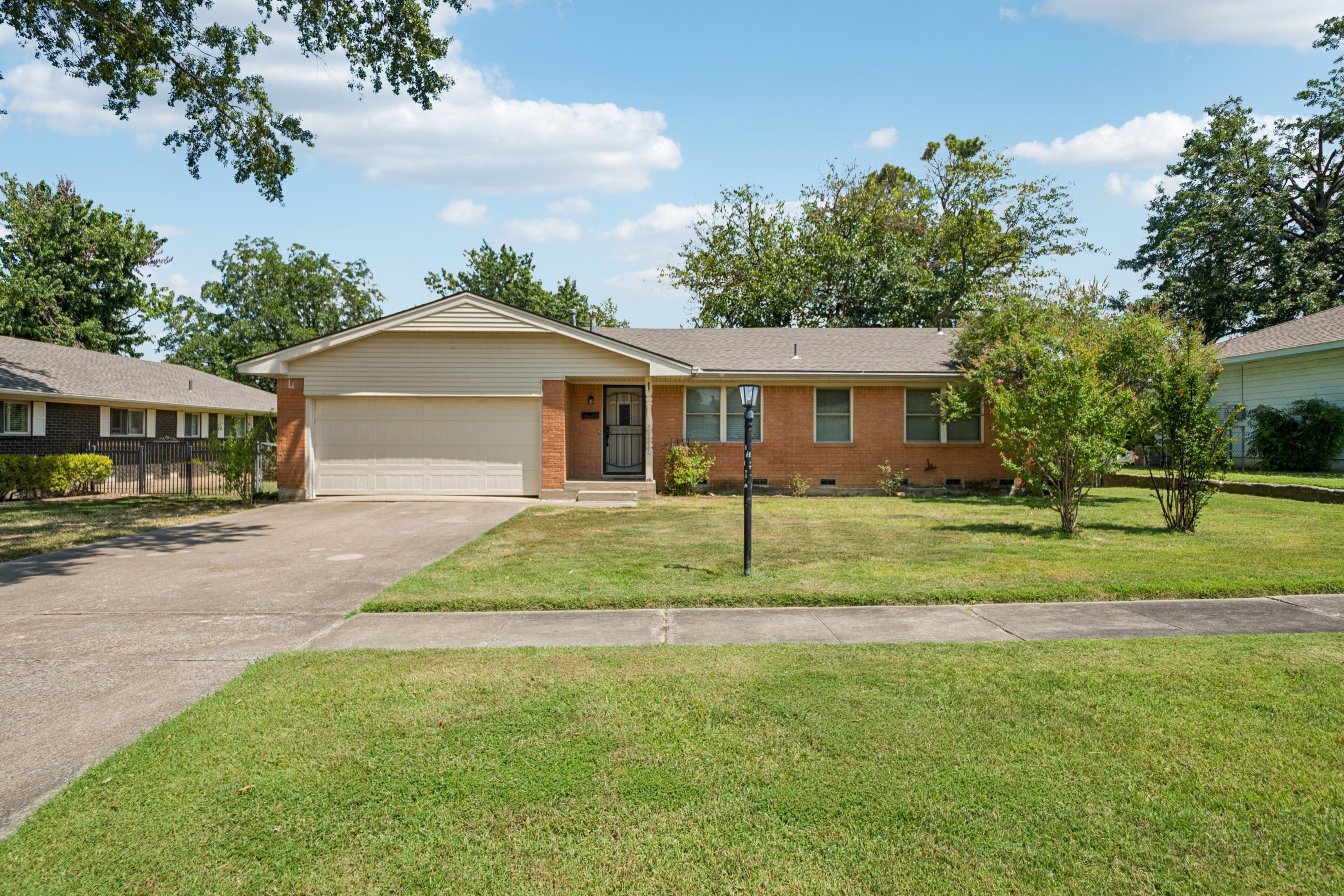1710 Louise Drive — photo