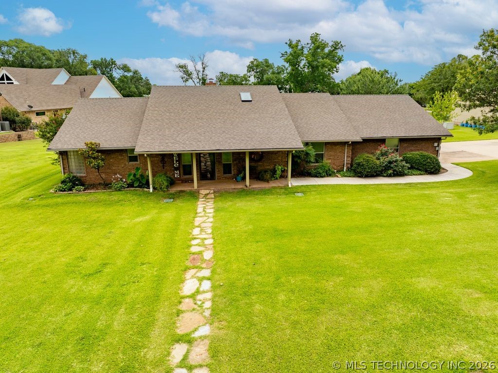 8567 Lake View Drive — photo