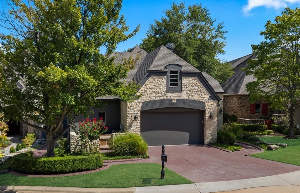5613 W Orlando Circle — photo
