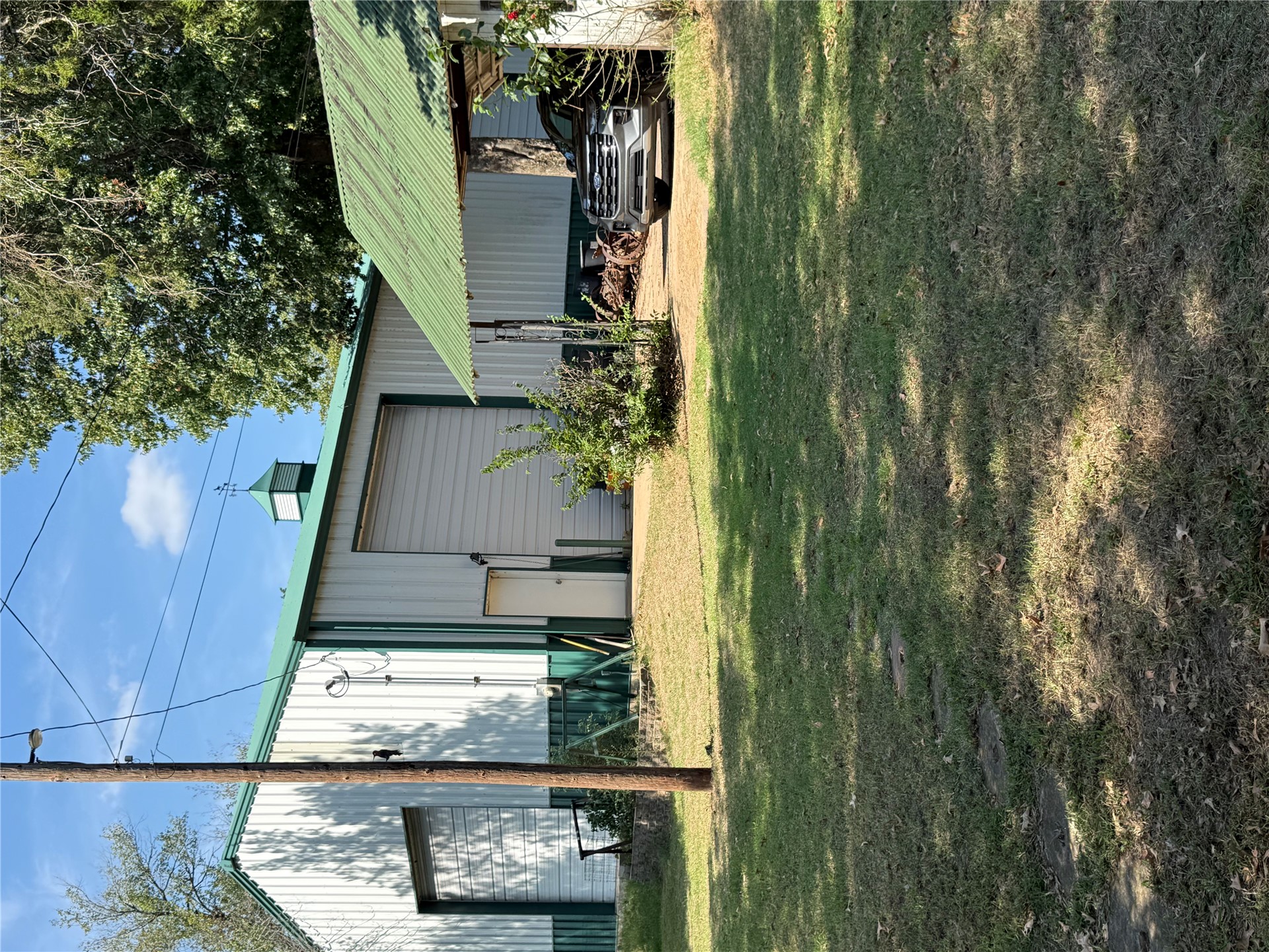 Home in Hominy, OK 74035 — photo 2