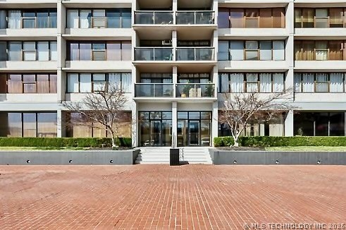 450 W 7th Street 207 — photo