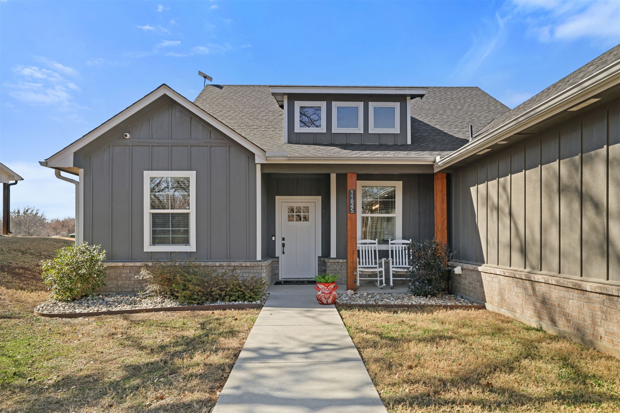 11845 Oak Ridge Drive — photo