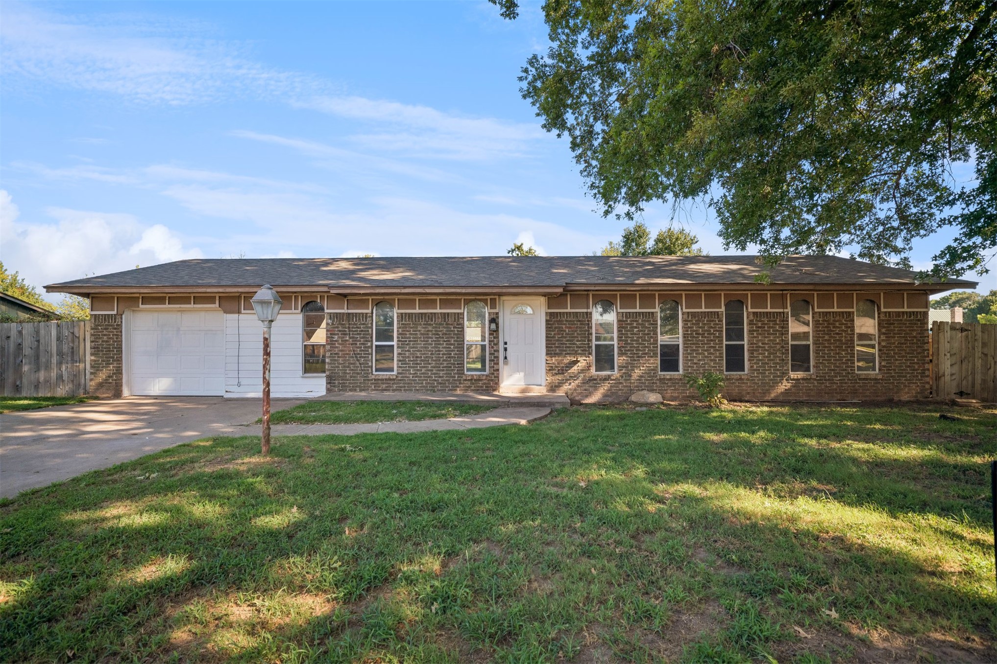 14515 Mockingbird Lane — photo