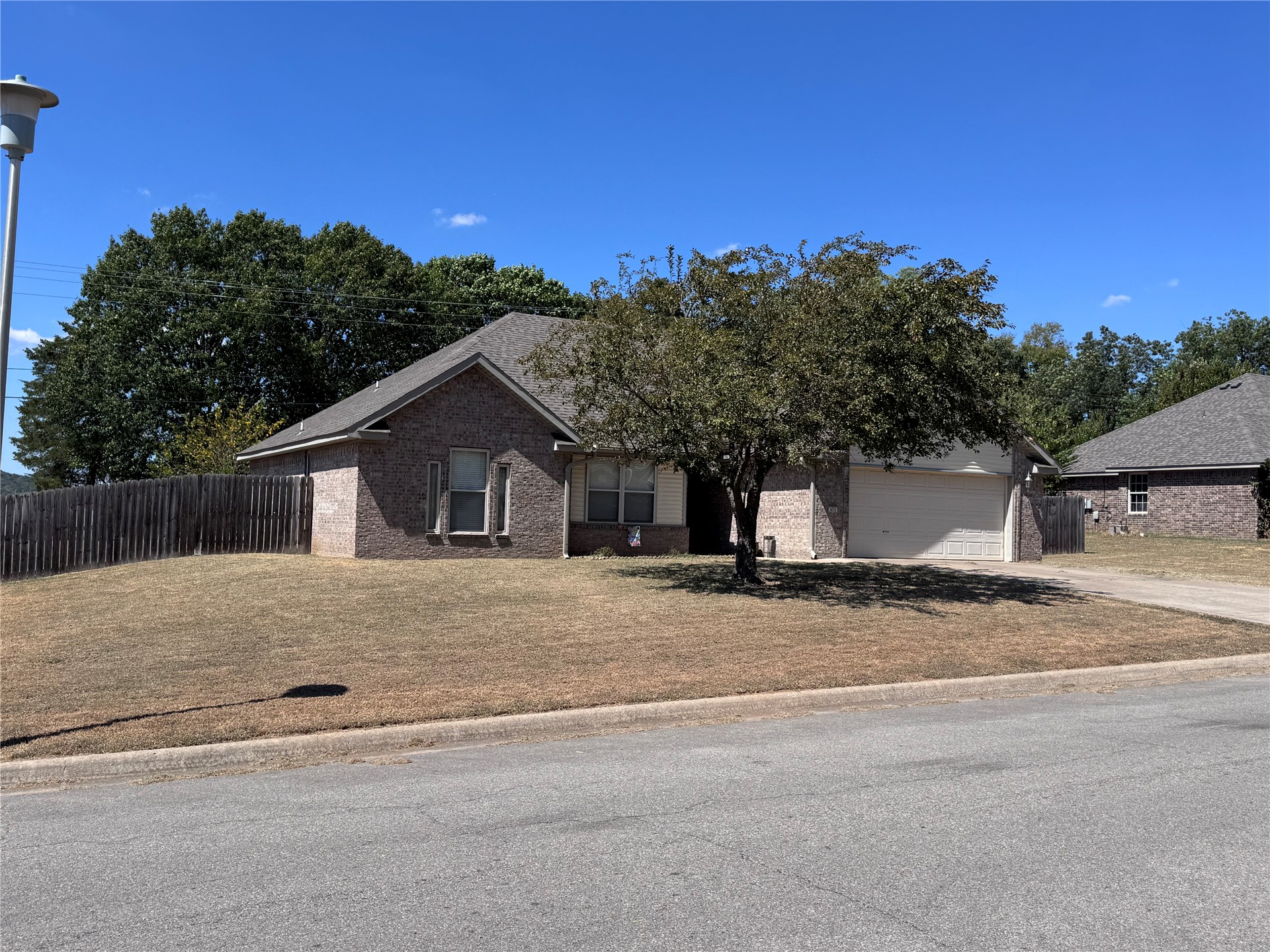 Home in Prairie Grove, AR 72753 — photo 2